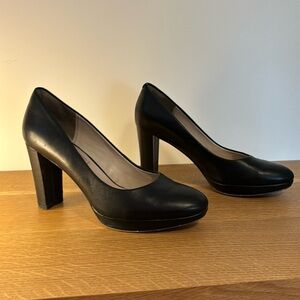Clark’s Kendra Sienna Heels size 6.5 in black